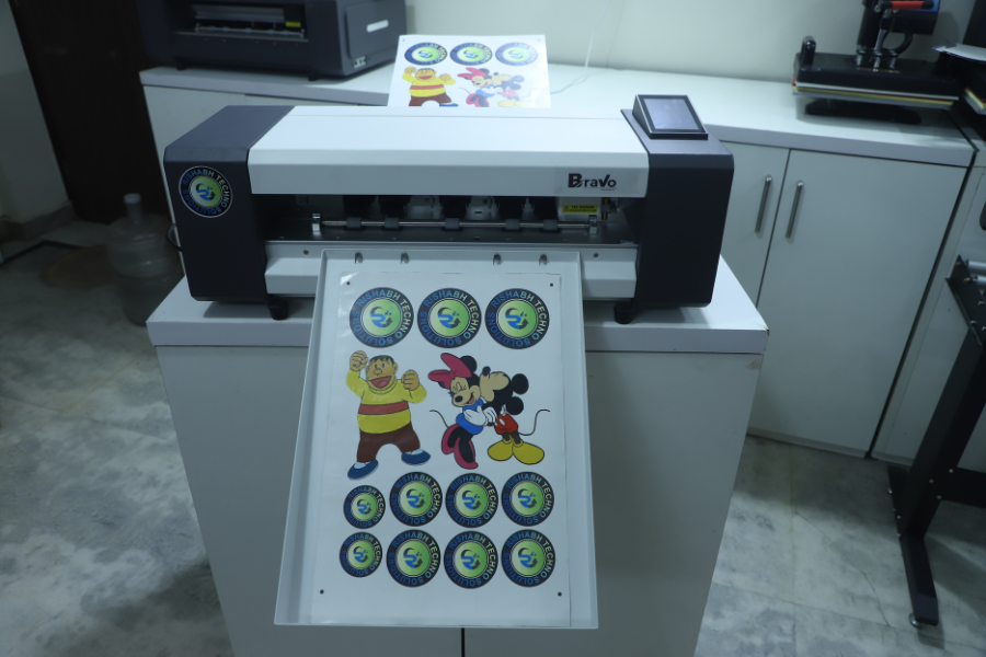 DIGITAL SHEET CUTTING MACHINE
