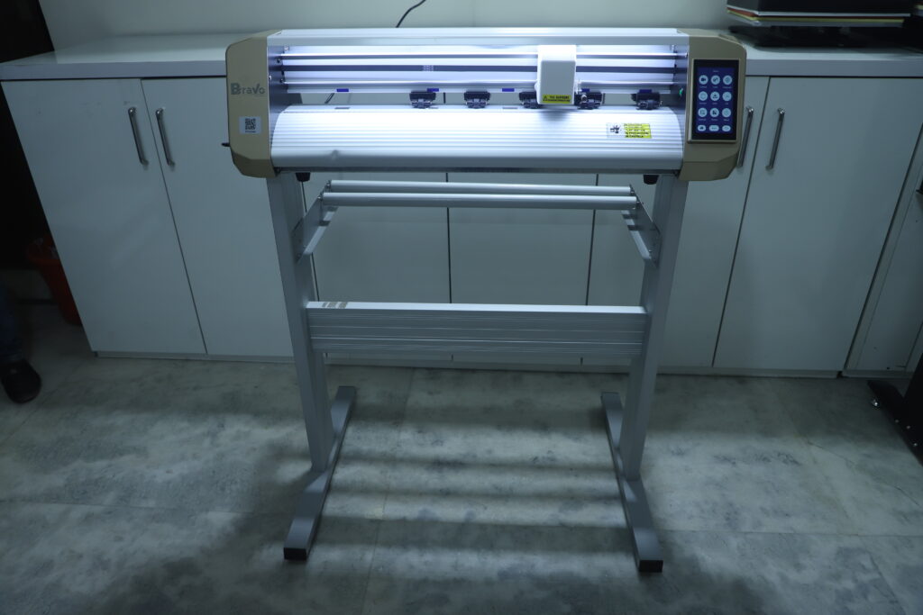 vinyl cutting plotter