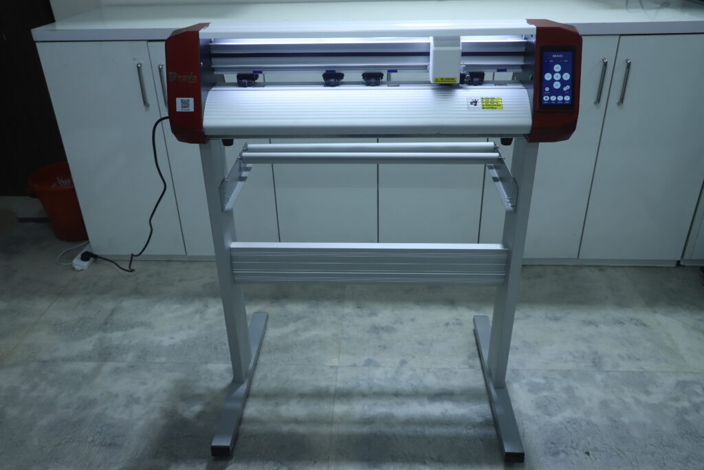 REDIUM VINYL CUTTING PLOTTER